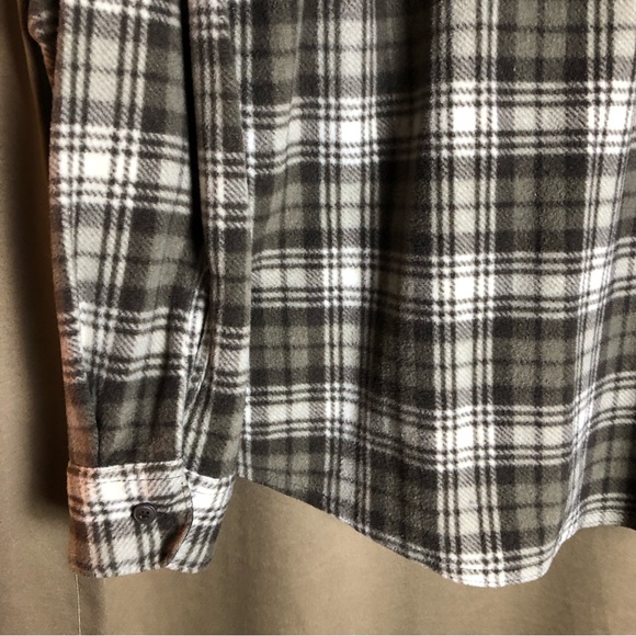Wrangler Fleece Plaid Long Sleeve Button Down Shirt - Picture 8 of 10